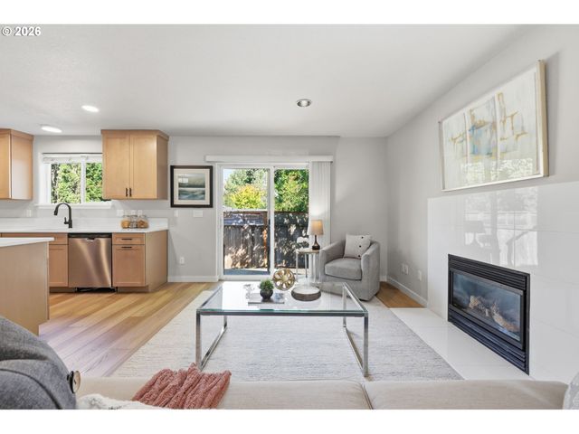 1333 Ne JUNIOR St, Portland, OR 97211
