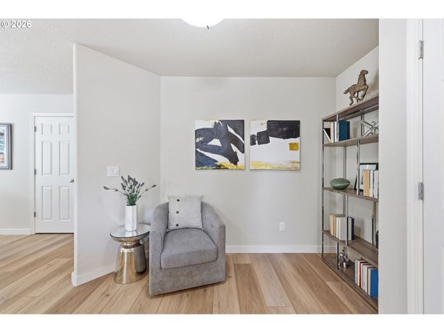 1333 Ne JUNIOR St, Portland, OR 97211