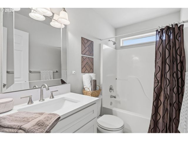1333 Ne JUNIOR St, Portland, OR 97211