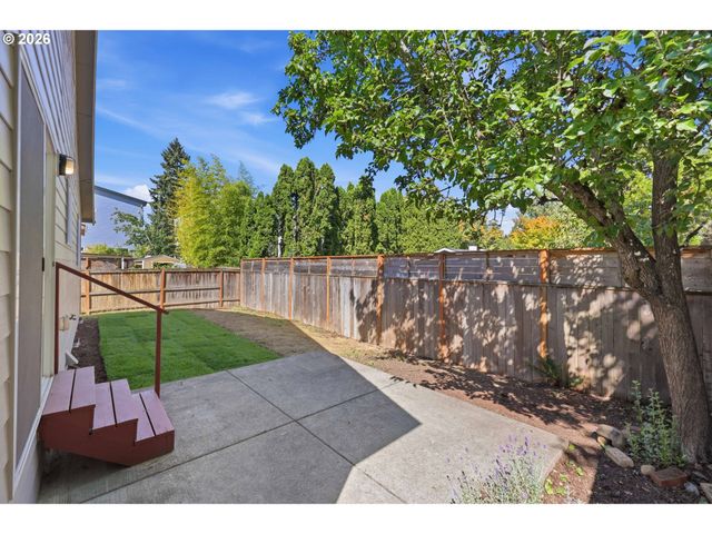 1333 Ne JUNIOR St, Portland, OR 97211