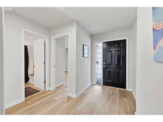 1333 Ne JUNIOR St, Portland, OR 97211
