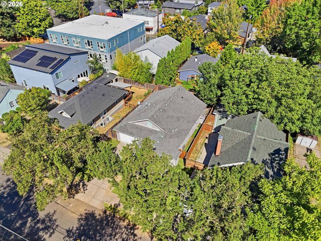 1333 Ne JUNIOR St, Portland, OR 97211