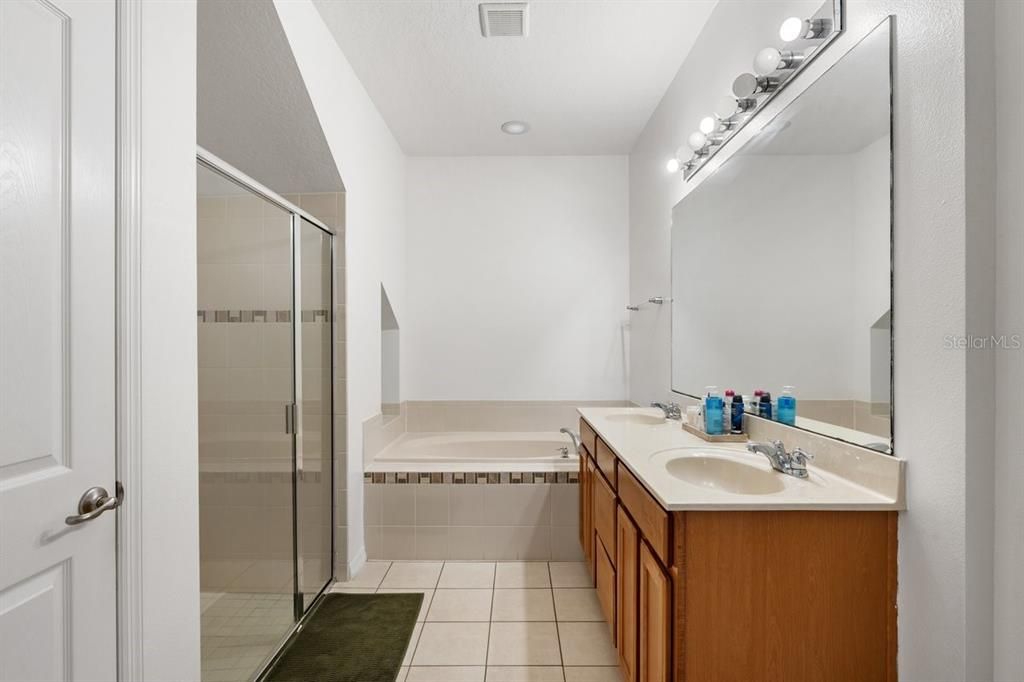 Image 16 of property listing at 2953 AQUA VIRGO LOOP 31, Orlando, FL 32837