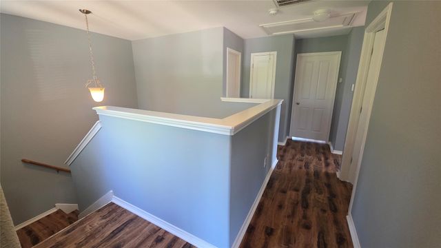 11721 Alexs LN, Austin, TX 78748