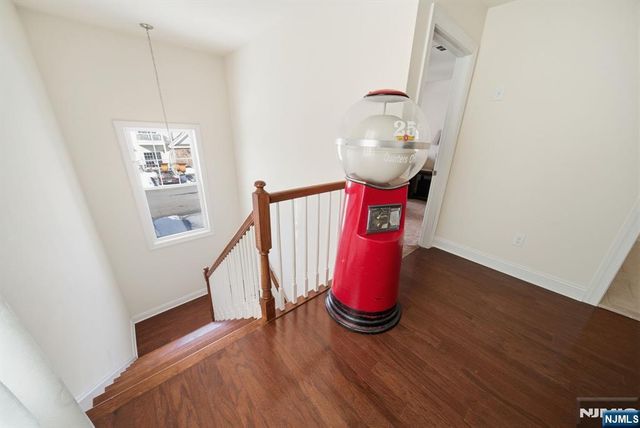 23 Dogwood Lane, Wanaque, NJ 07420