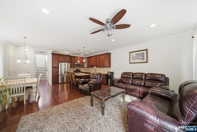 23 Dogwood Lane, Wanaque, NJ 07420