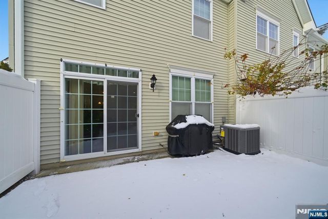 23 Dogwood Lane, Wanaque, NJ 07420