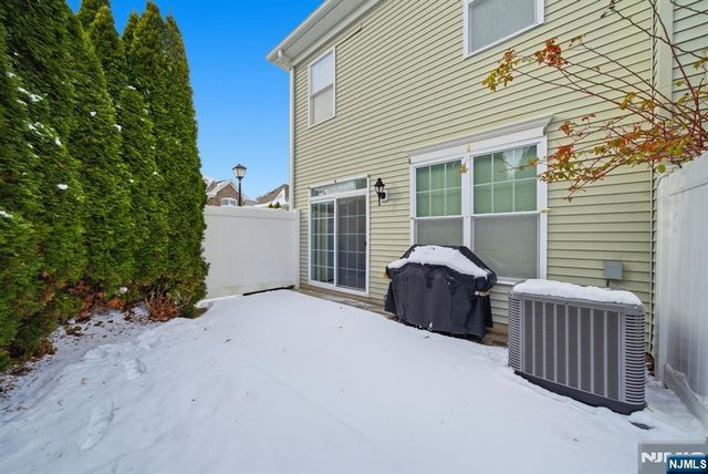 23 Dogwood Lane, Wanaque, NJ 07420