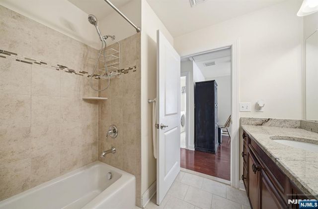 23 Dogwood Lane, Wanaque, NJ 07420