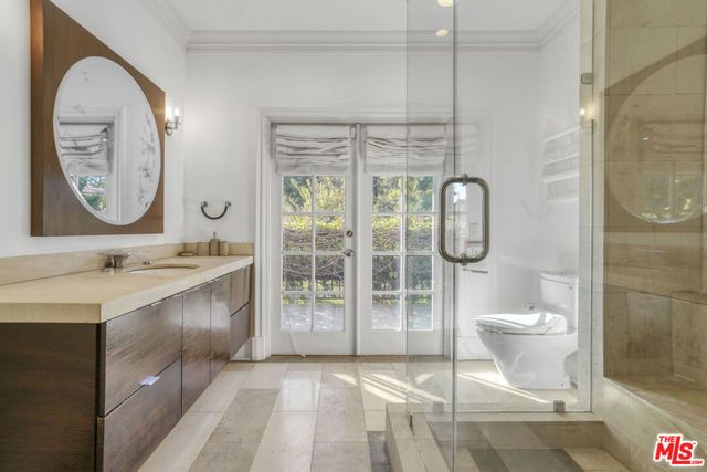 821 N Whittier Drive, Beverly Hills, CA 90210