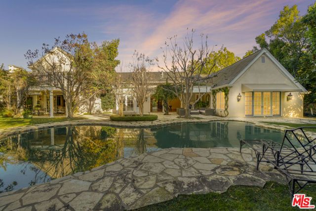 821 N Whittier Drive, Beverly Hills, CA 90210