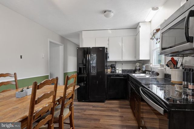 205 MONUMENT RD, Locust Grove, VA 22508