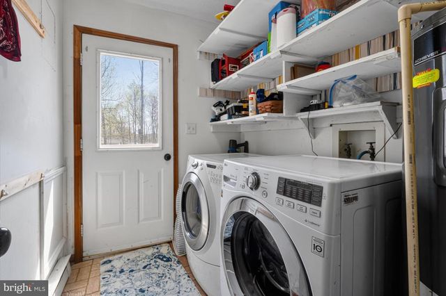 205 MONUMENT RD, Locust Grove, VA 22508