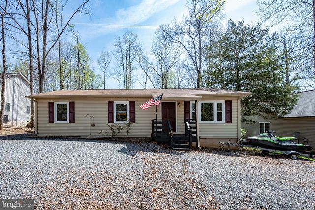 205 MONUMENT RD, Locust Grove, VA 22508