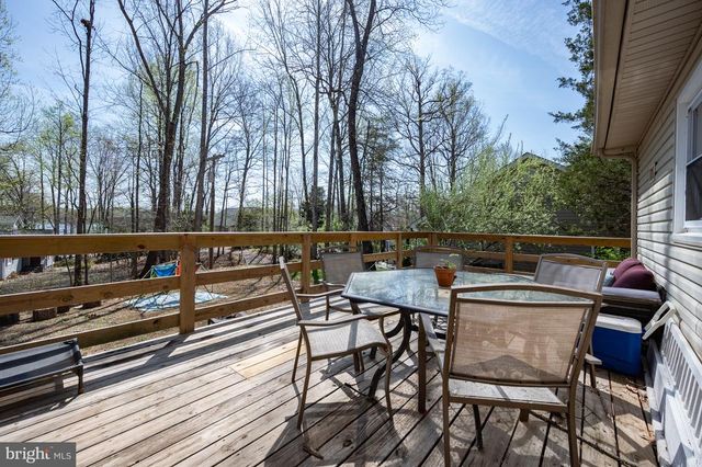 205 MONUMENT RD, Locust Grove, VA 22508