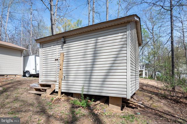 205 MONUMENT RD, Locust Grove, VA 22508