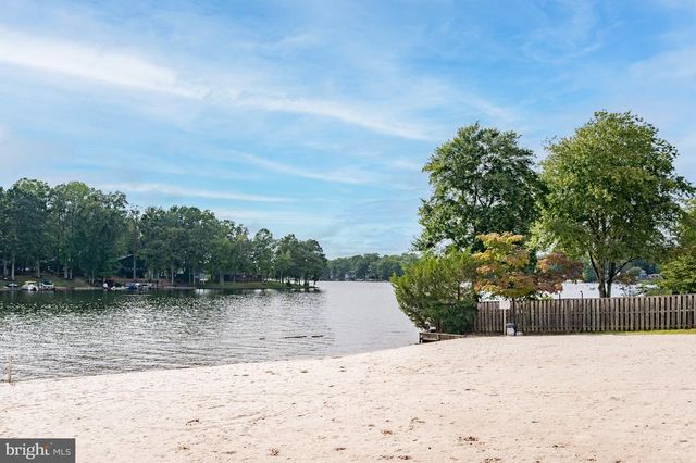 205 MONUMENT RD, Locust Grove, VA 22508