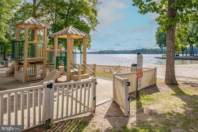 205 MONUMENT RD, Locust Grove, VA 22508