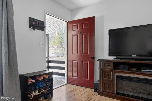 205 MONUMENT RD, Locust Grove, VA 22508