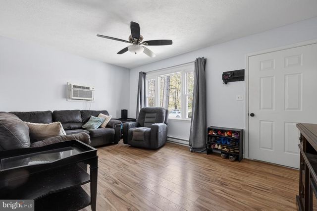 205 MONUMENT RD, Locust Grove, VA 22508