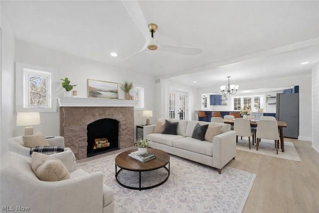 6097 Reno Drive, Louisville, OH 44641