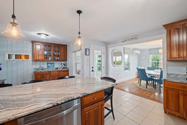 11 Boles Rd, Marshfield, MA 02050