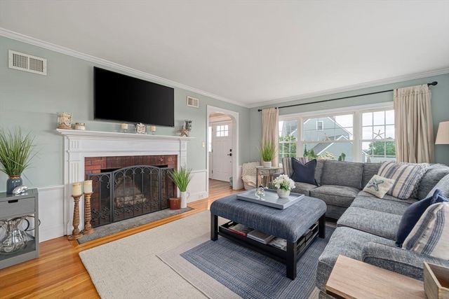 11 Boles Rd, Marshfield, MA 02050