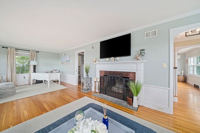 11 Boles Rd, Marshfield, MA 02050