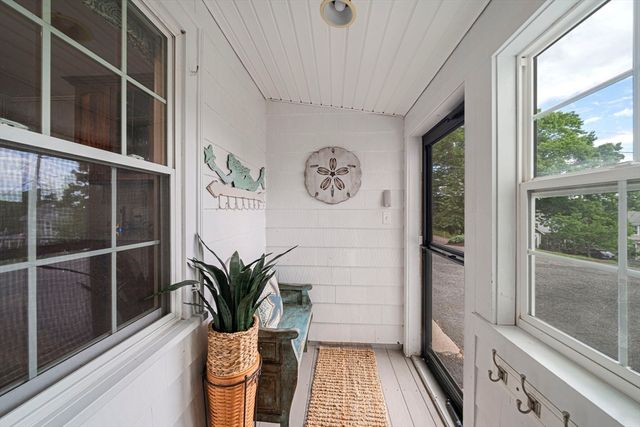 11 Boles Rd, Marshfield, MA 02050