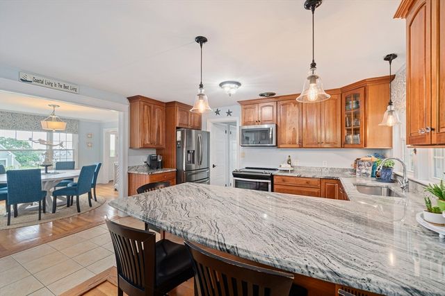 11 Boles Rd, Marshfield, MA 02050