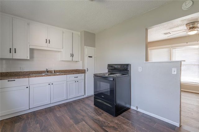 1021 S Holly Lane, Oklahoma City, OK 73110