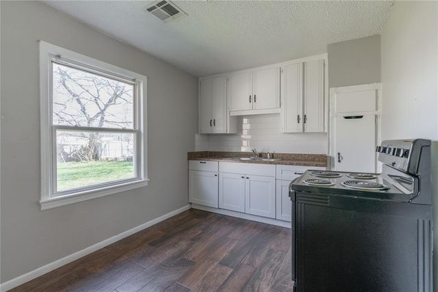 1021 S Holly Lane, Oklahoma City, OK 73110