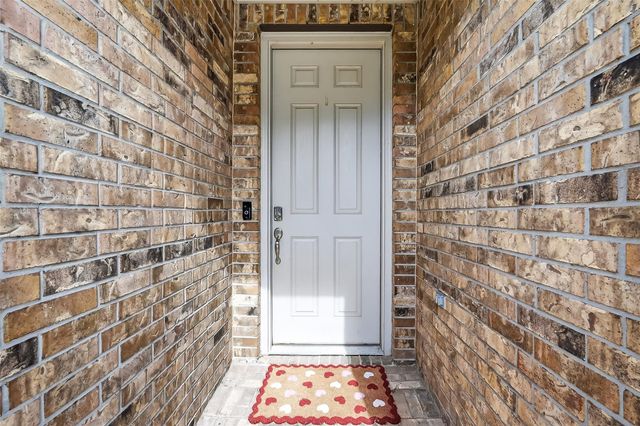 963 Youth Water Road, Montgomery, TX 77316
