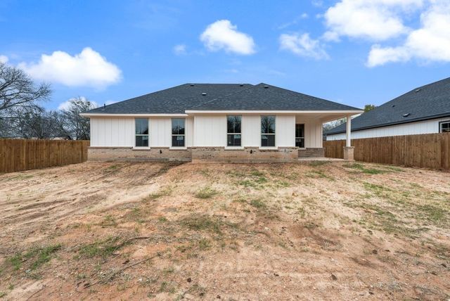 518 Berke Street, Newark, TX 76071