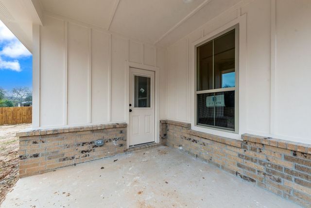 518 Berke Street, Newark, TX 76071