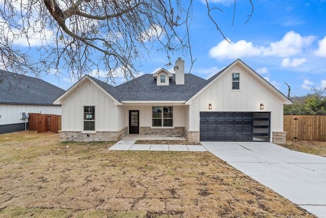 518 Berke Street, Newark, TX 76071