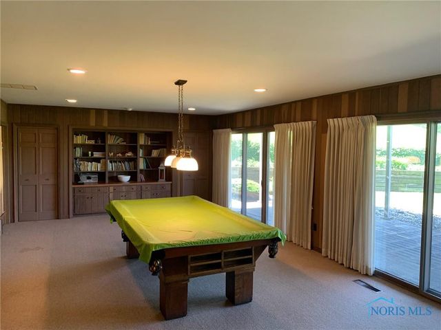 202 Belfast Lane, Bryan, OH 43506