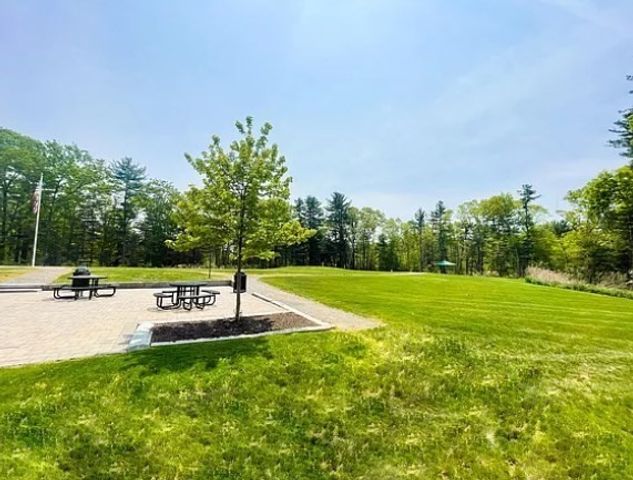 8 Island Court 407, Easton, MA 02375