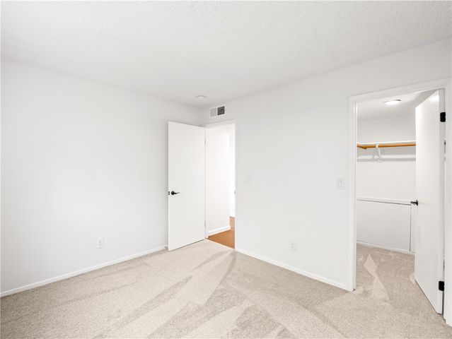 1631 E Deyoung, Fresno, CA 93720