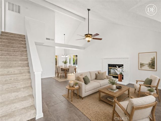 1631 E Deyoung, Fresno, CA 93720