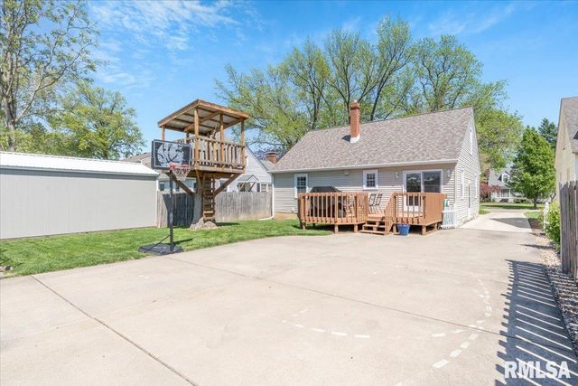 2323 S STATE Street, Springfield, IL 62704