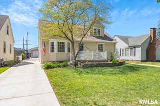 2323 S STATE Street, Springfield, IL 62704