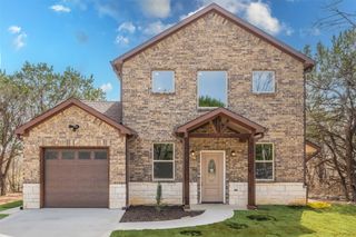 2715 S Shadowood Street, Granbury, TX 76048