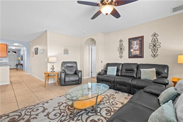 3118 Apple Blossom DR, Alva, FL 33920