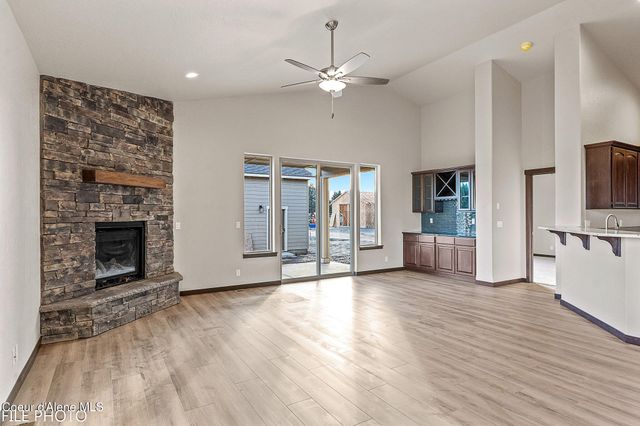 4452 E Davin DR, Post Falls, ID 83854