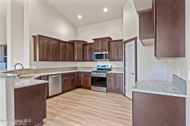 4452 E Davin DR, Post Falls, ID 83854