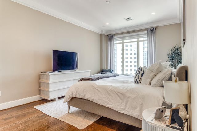 2525 N PEARL Street 1106, Dallas, TX 75201