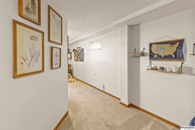 7636 Serum Avenue, Ralston, NE 68127