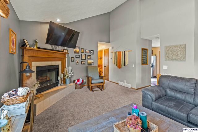 7636 Serum Avenue, Ralston, NE 68127