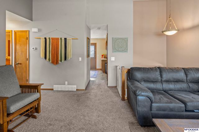 7636 Serum Avenue, Ralston, NE 68127